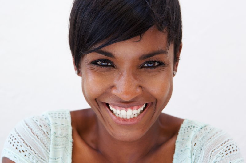 woman with short teeth